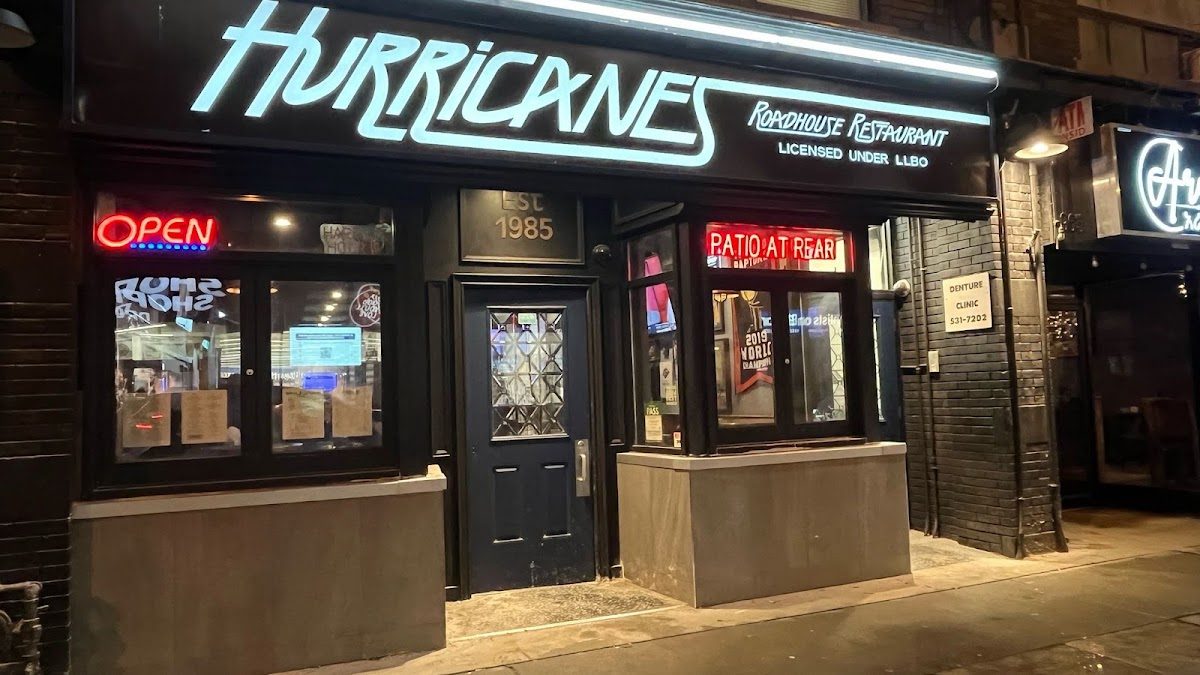 Hurricanes Roadhouse Restaurant